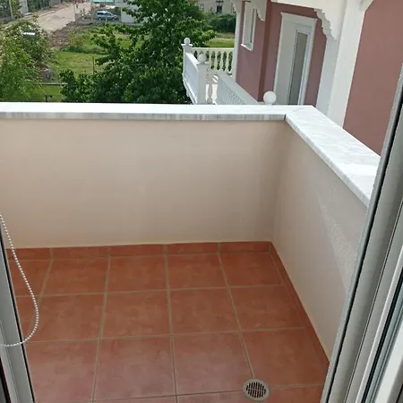 Vila Braho 2