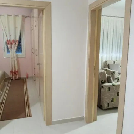 Vila Braho 2 Daire Pogradaş